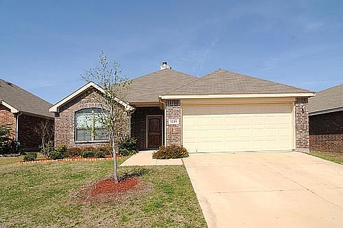 1st image of 1218 Angelina Dr
