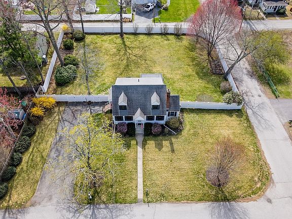2nd image of 29 Maplewood Ave