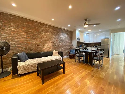 Rented by Oxford Property Group | media 6