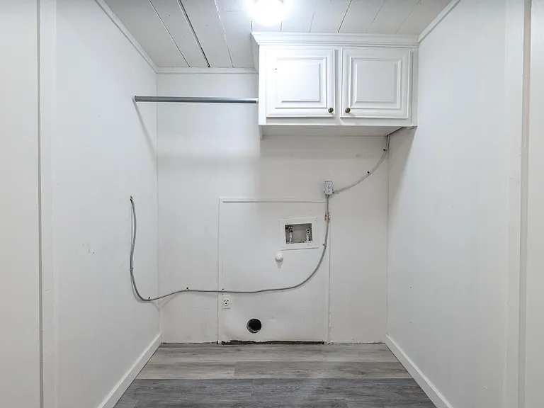 125 S Milton St — Photo 19
