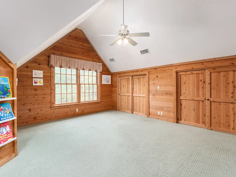 23 Island Creek Rd — Photo 33