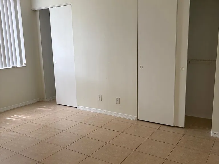 11040 Sand Piper Ct — Photo 19
