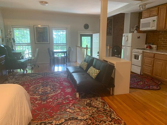 2nd image of 60 Thomas Park #1