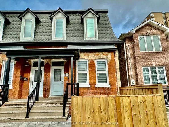 211 Osler St, Toronto, ON M6N 2Z2