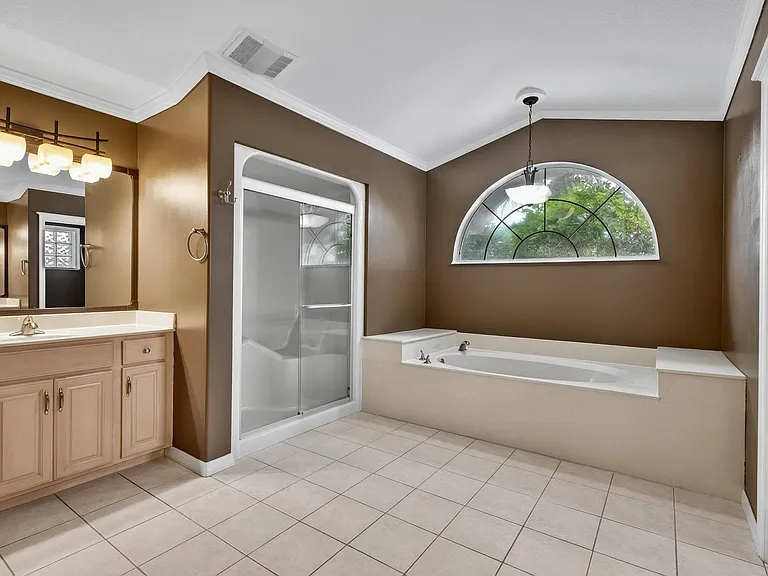 20 Woodford Ln — Photo 27