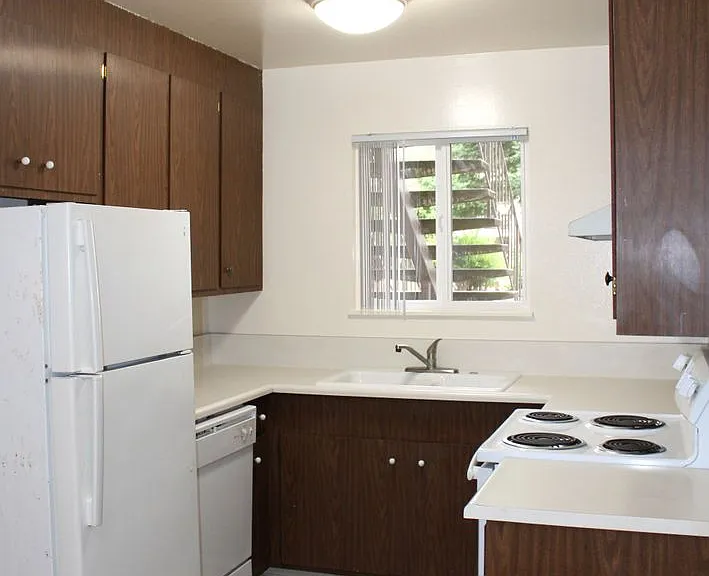 3366 MENDO — Photo 8
