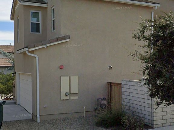 4th image of 108 S Saticoy Ave
