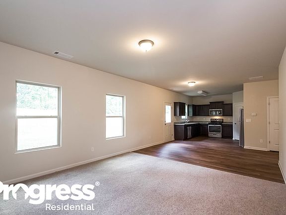 4th image of 4063 Clay Ct SE