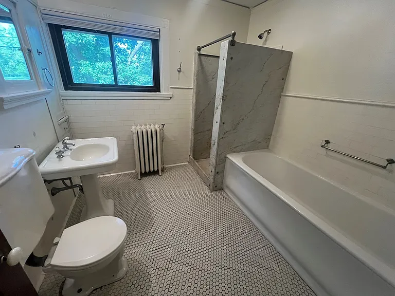 615 E Gorham St #4 — Photo 6
