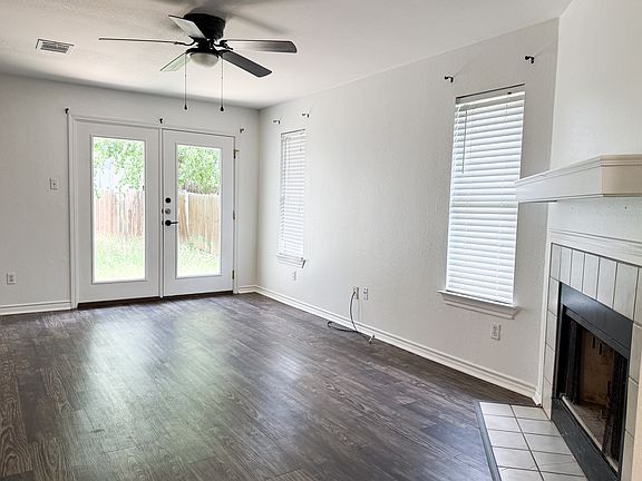 5th image of 2902 Kestrel Dr #B