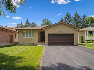 147 Sunpoint Cres, Waterloo, ON N2V1T9