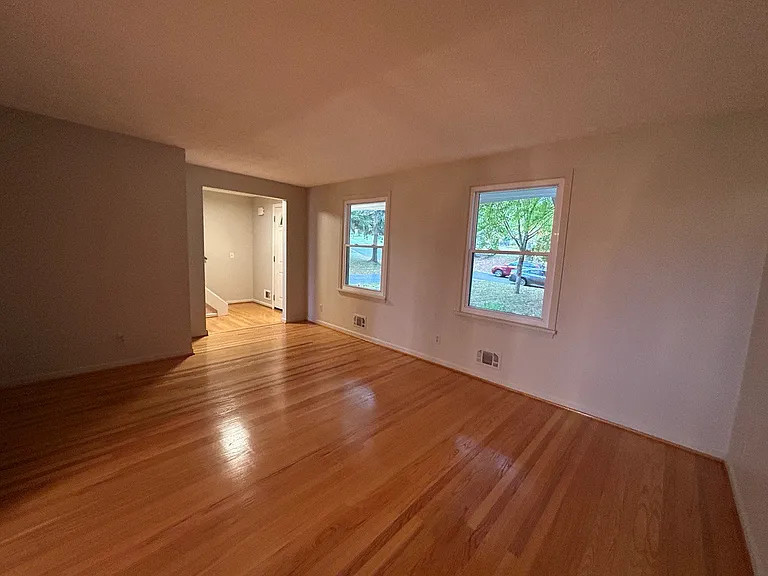 38 Waterford Way — Photo 1