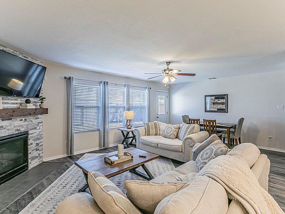 4th image of 16731 Foursquare Dr