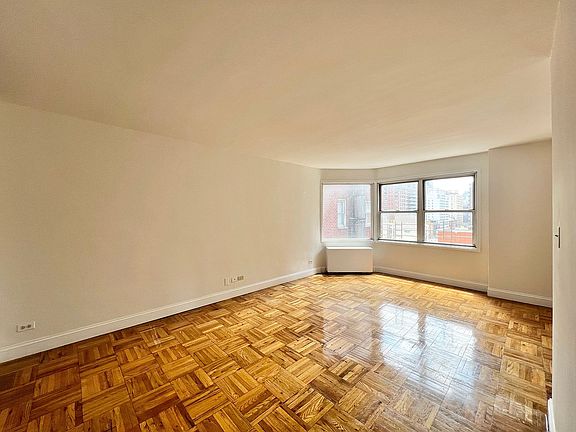 3rd image of 250 E 73rd St APT 11H