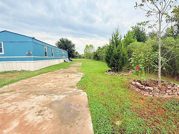 2nd image of 747 Road 5210