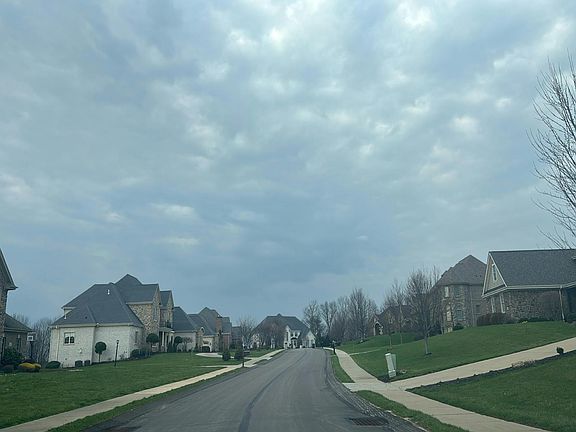 5th image of 117 Archberry Dr