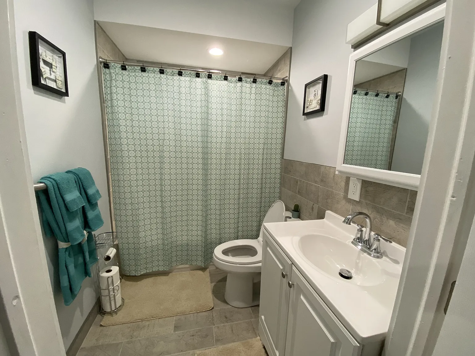 5112 Hazel Ave - 2nd Floor / 3rd Floor — Photo 4