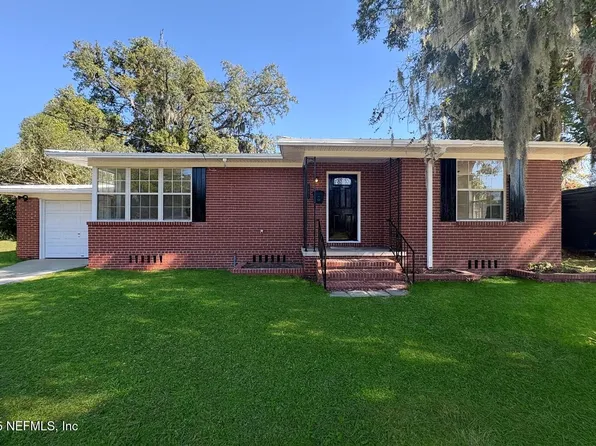 1407 MAGNOLIA Circle E, Jacksonville, FL 32211