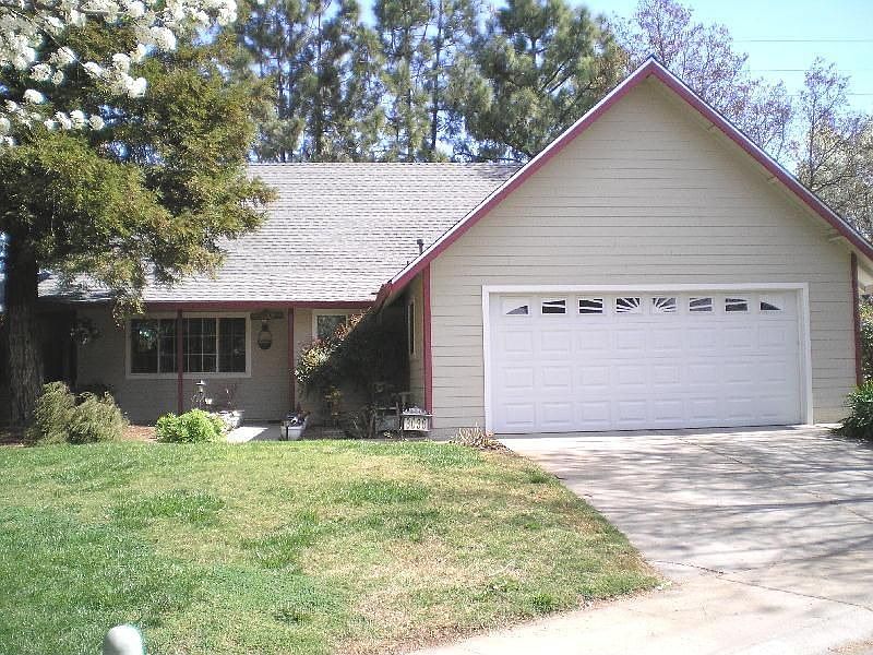 2nd image of 3039 Boulder Pl