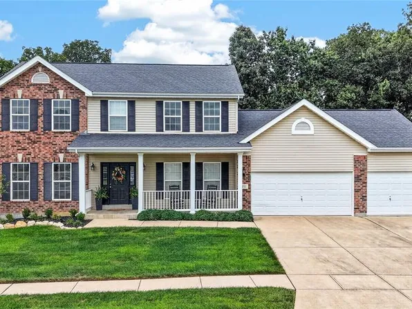 931 Lindmark Dr, Wentzville, MO 63385