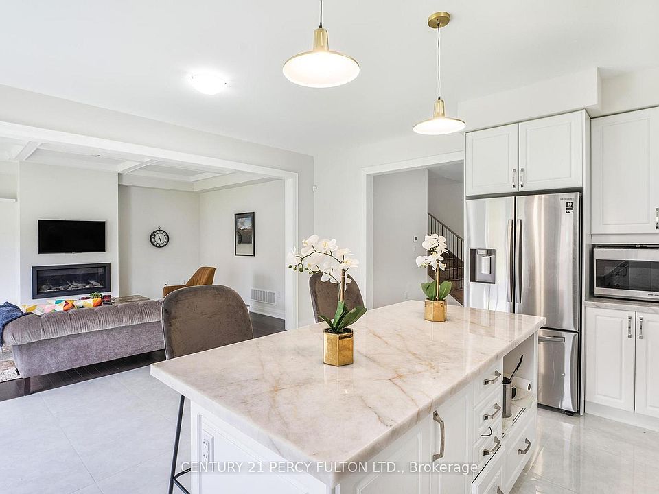 1st image of 343 Northglen Blvd W
