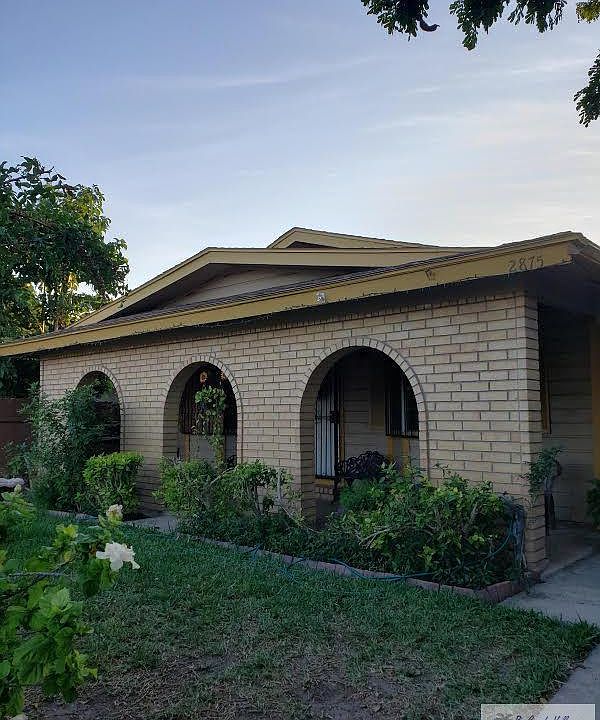 1st image of 2875 Tulipan St