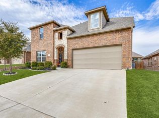 11812 Tuscarora Dr, Fort Worth, TX 76108