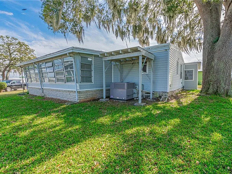 274 Beach Ct — Photo 26