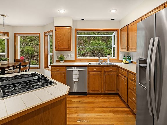 4th image of 20815 SE 138th Pl