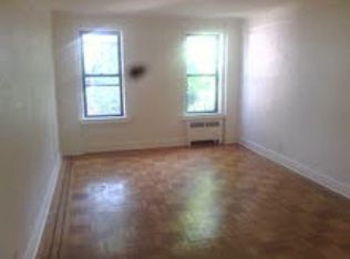 211 Ditmas Ave, Brooklyn, NY 11218