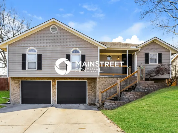 1312 NE Ball Dr, Lees Summit, MO 64086