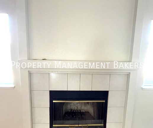 3rd image of 5420 Silvergate St