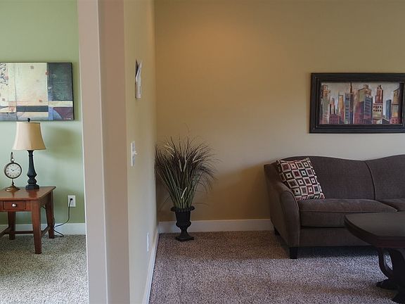 5th image of 4121 Erika Dr