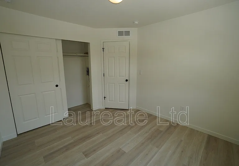 5472 Danube St — Photo 16