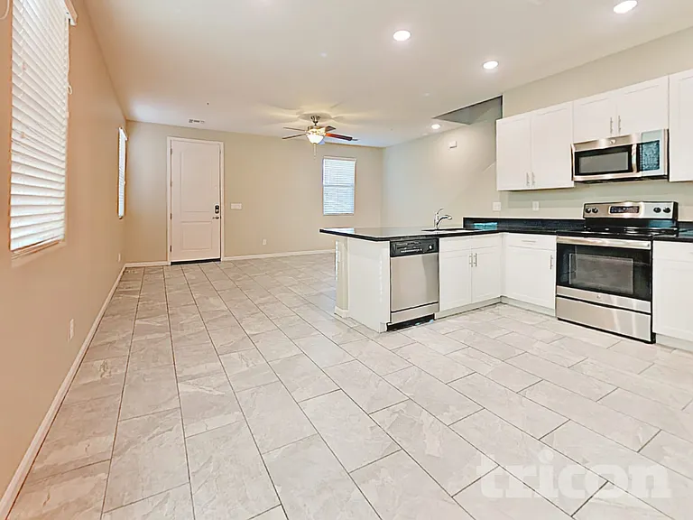12582 W Mazatzal Dr — Photo 8