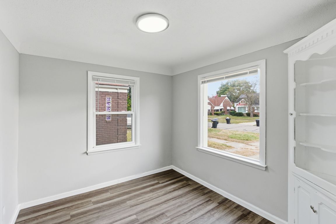 next background image