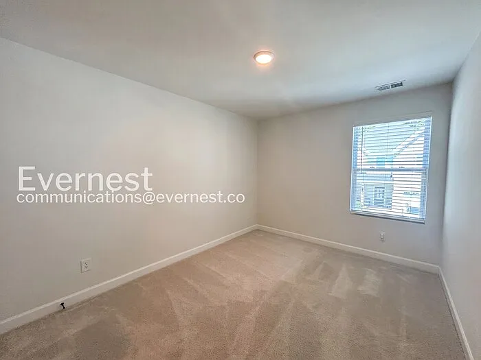 1741 Fenway Loop — Photo 15