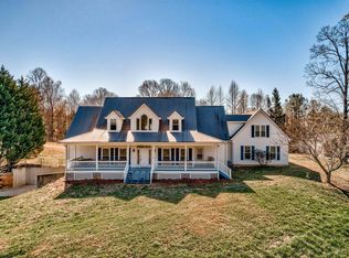 992 Cothran Rd, Dawsonville, GA 30534