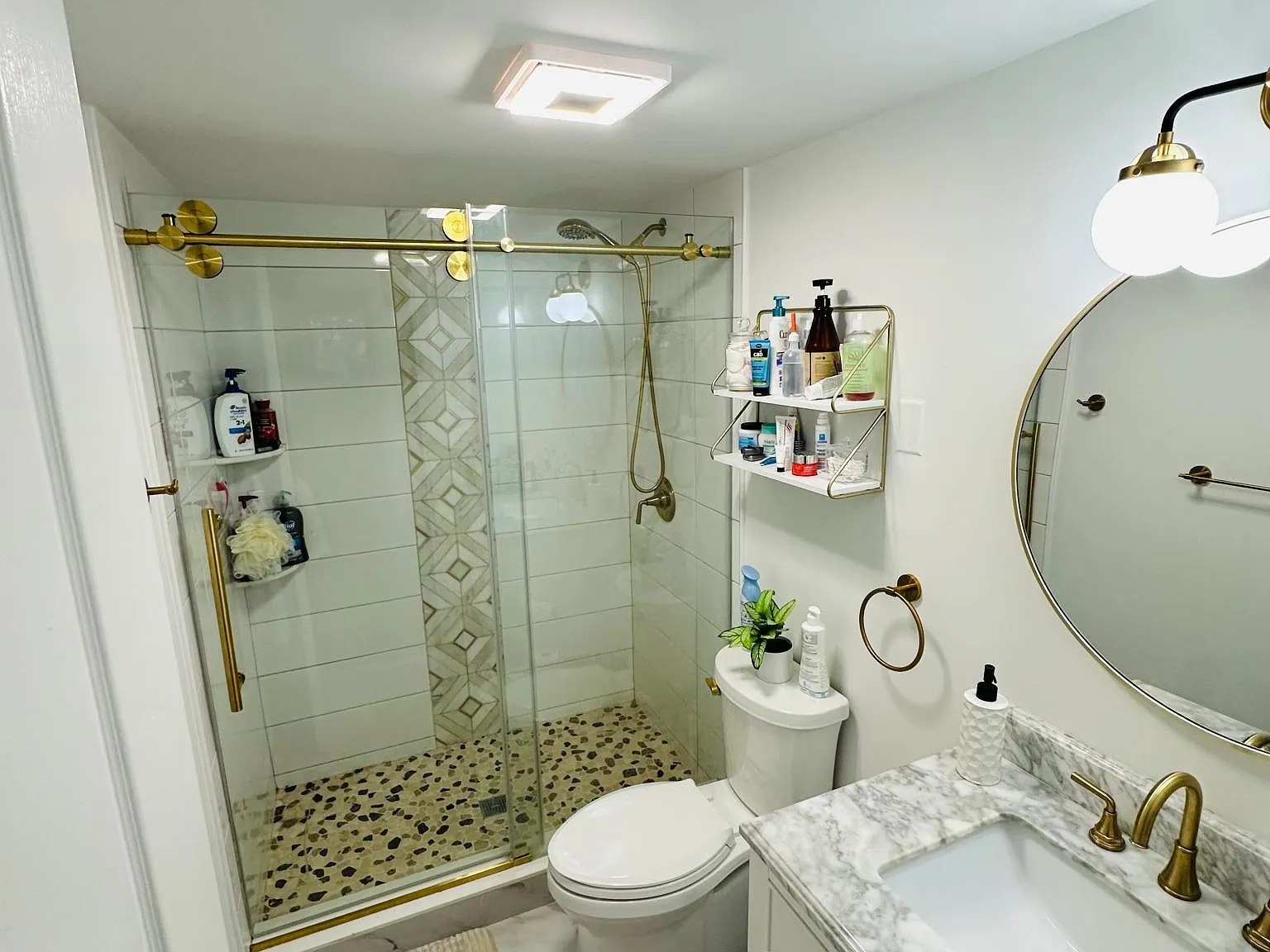 2 bed, 908 sqft, $3,200 — Photo 4