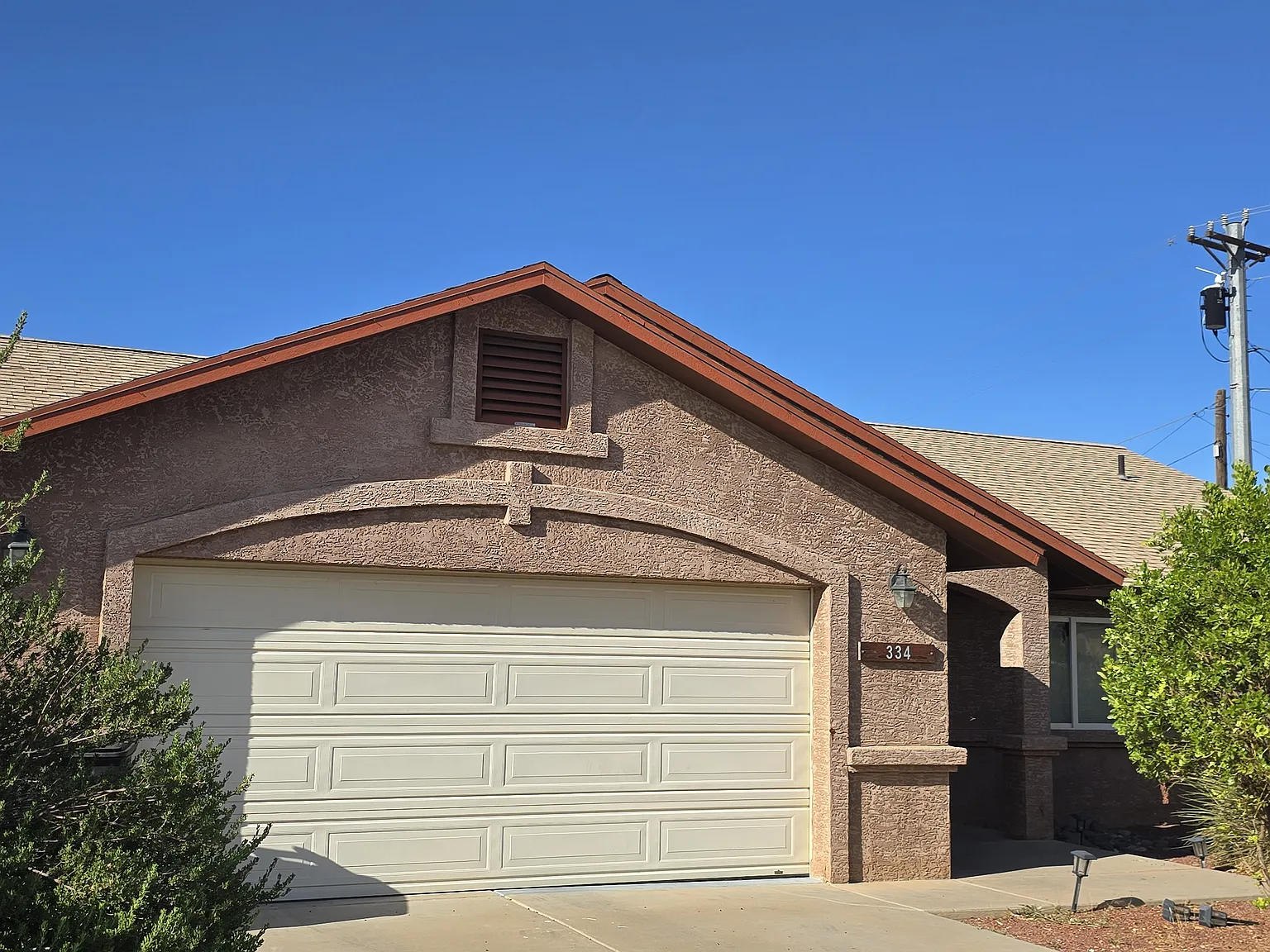 3 bed, 1570 sqft, $2,150 — Photo 1