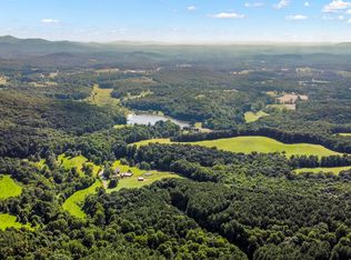 1 Whispering Pines Trl, Ellijay, GA 30540