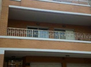 3414 34th St APT 3R, Astoria, NY 11106
