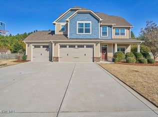 406 Goldenleaf Cir, Whispering Pines, NC 28327