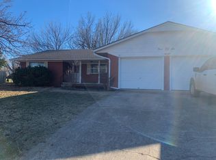 906 S Brookwood Dr, Perry, OK 73077