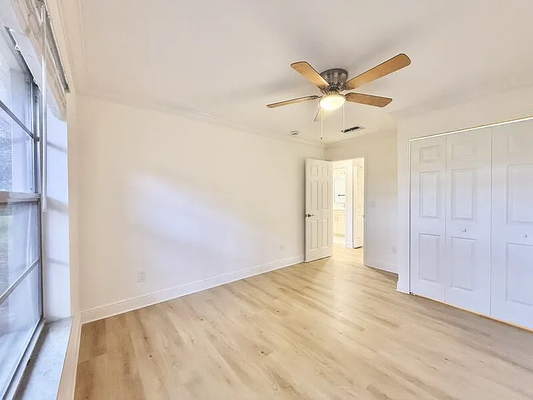 2869 Thistle Ct N — Photo 34