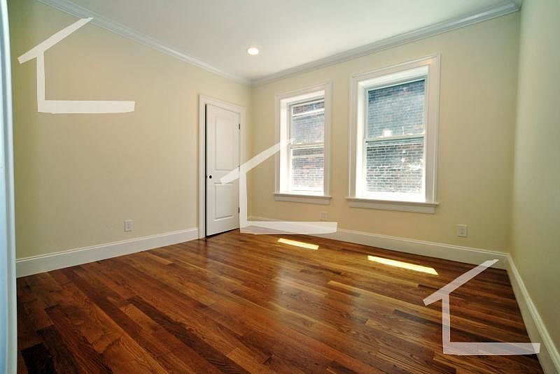 2nd image of 80 Browne St #17B