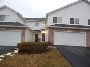 63 Rolling Oaks Rd #D, Sugar Grove, IL
