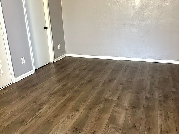 2nd image of 600 Harbour North Dr #1