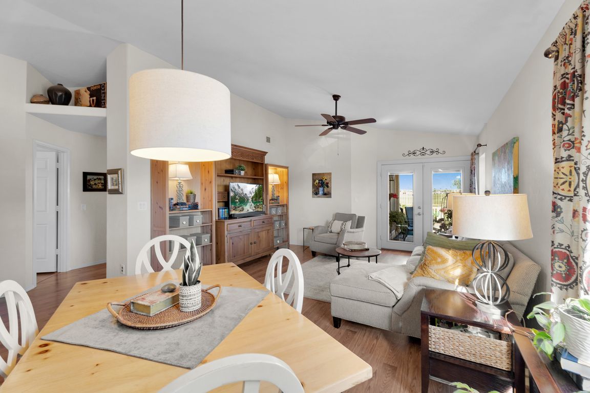 next background image