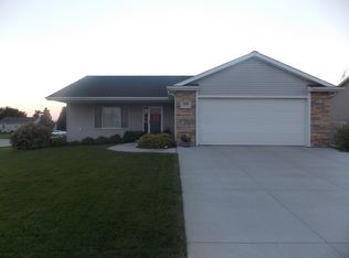 1406 Avenue K, Kearney, NE 68847